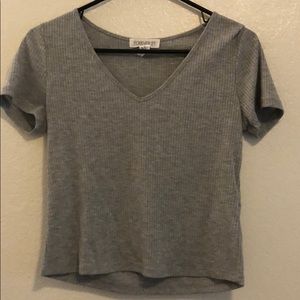 Gray cropped short sleeve tee